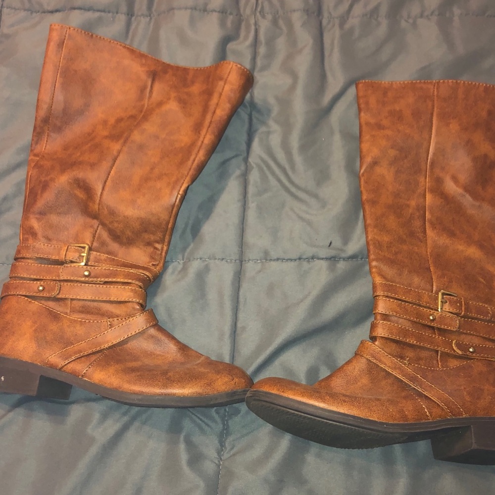 Calf-high boots